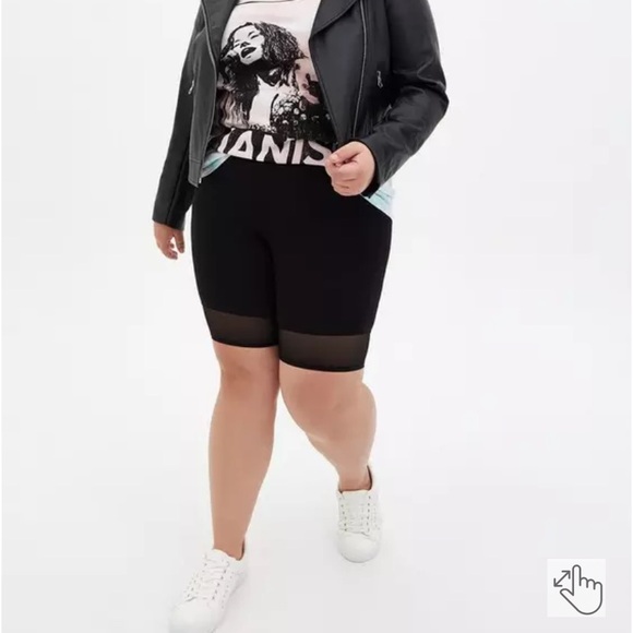 Black Mesh Hem Bike Short - Picture 3 of 6